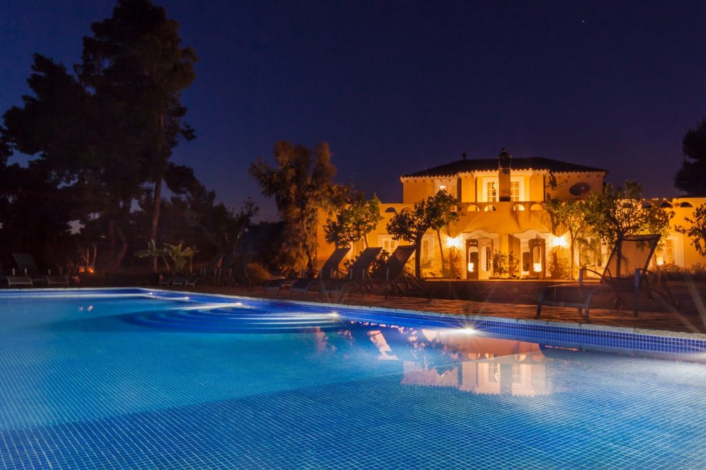booking the perfect villa - Casa Nova Estate, Sitges Luxury Rentals