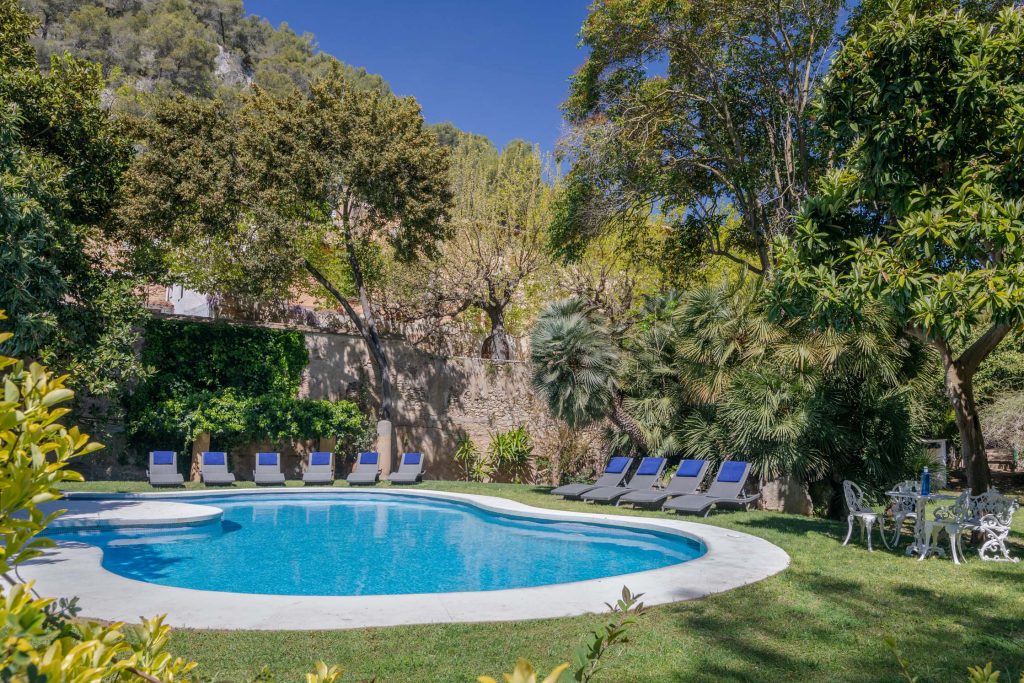 Villa Catalina - Sitges Luxury Rentals, Villa Barcelona (1)